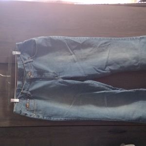 Women's  Riders brand jeans size 18 P blue in color.
